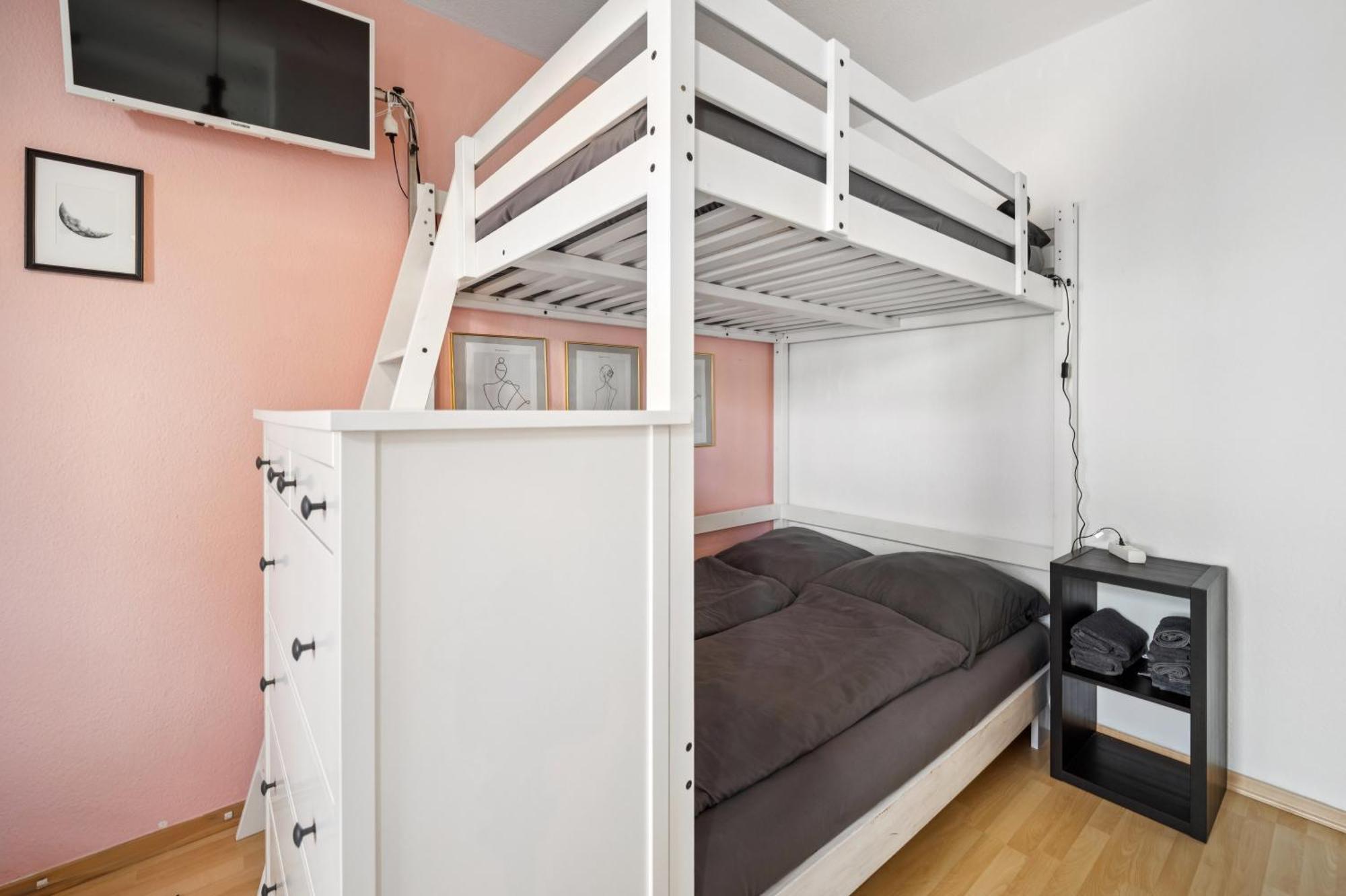 Ruhige Beim Dresdner Panometer Mit Gratis Parkplatz * Dresden